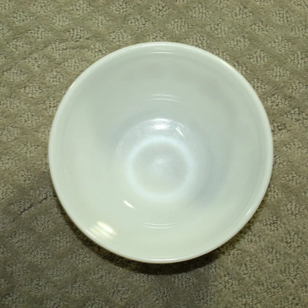 Vintage Pyrex 1.5 Qt Mixing Nesting Bowl White & Gold Butterfly Pattern 402 MINT
